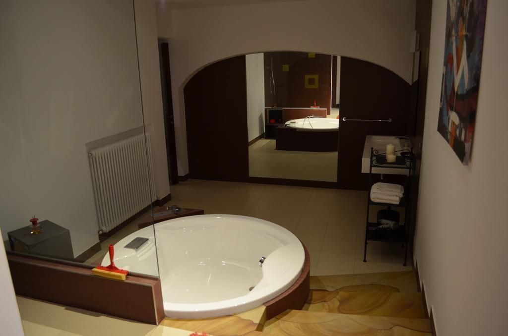 La Residenza Piacentina Bed & Breakfast Vigolzone Room photo